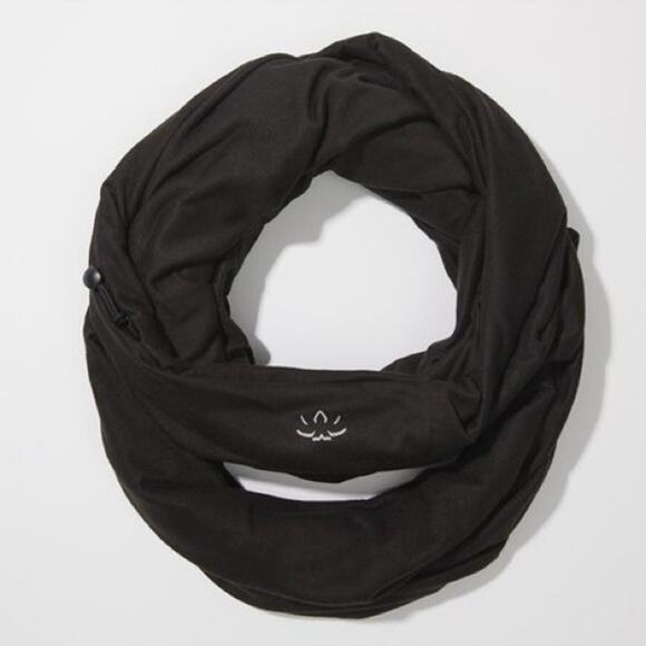 Beyond Yoga Infinity Hidden‎ Pocket Scarf Black - Picture 1 of 7